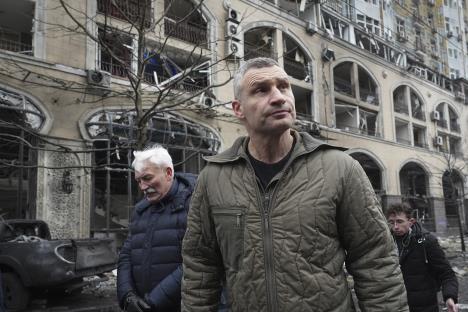 x AP Efrem Lukatsky.jpg