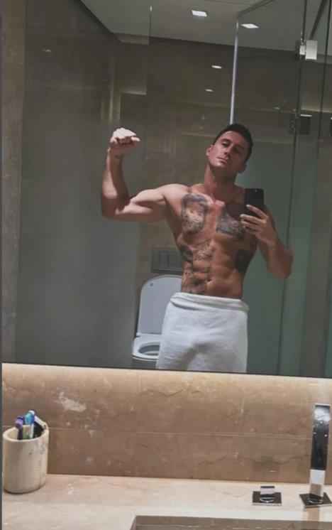 Jovan Pantić pokazao telo