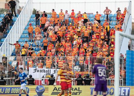 Navijači Jagjelonije na utakmici u Novom Pazaru