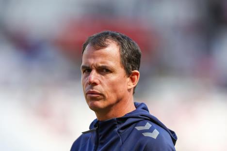 Trener Sanderlenda Režis Le Bris