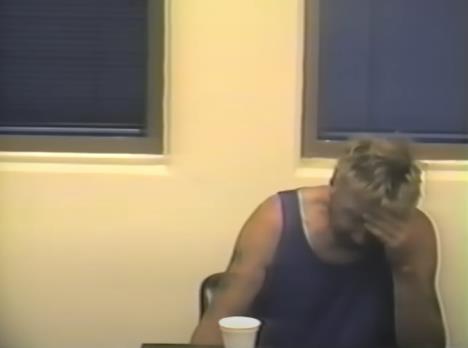 Dejvid je pušten na uslovnu i pokušao da se pomiri sa ćerkama