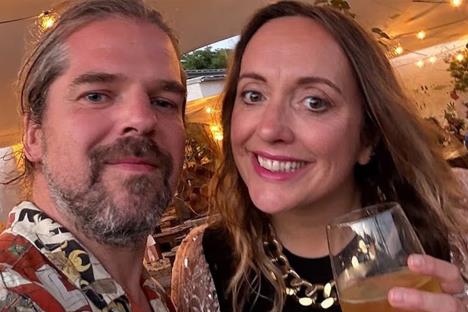 Džodi Gibson sa suprugom.jpg