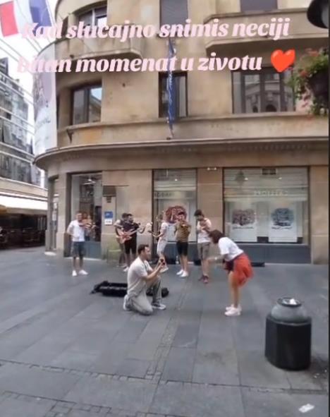 Mladić iz Turske zaprosio devojku u centru Beograda