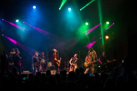 Bend Ničim izazvan koncert