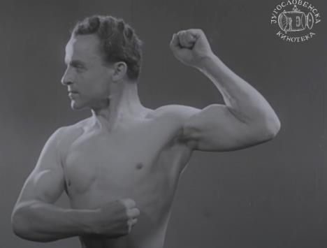 Dragoljub Aleksić, poznat kao Akrobata u filmu Nevinost bez zaštite (7).png