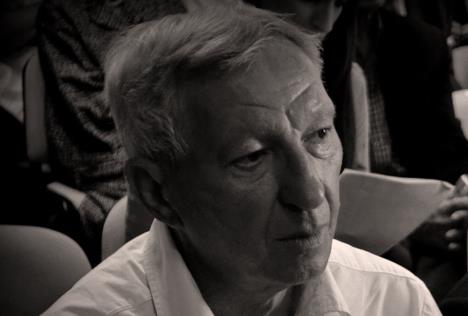 toma pesnik copy.jpg