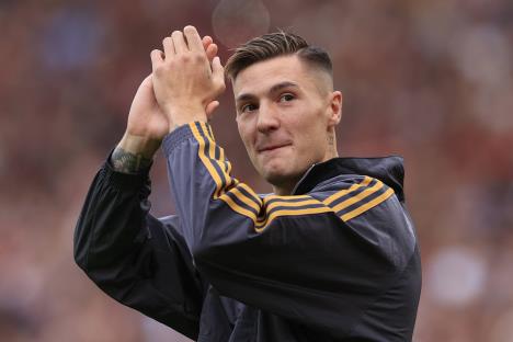 Benjamin Šeško na promociji u Mančester junajtedu