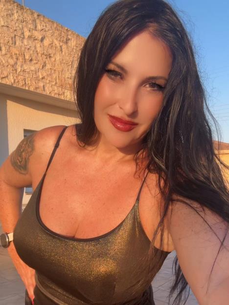 Amanda Mos uživa na Kipru (8).jpg