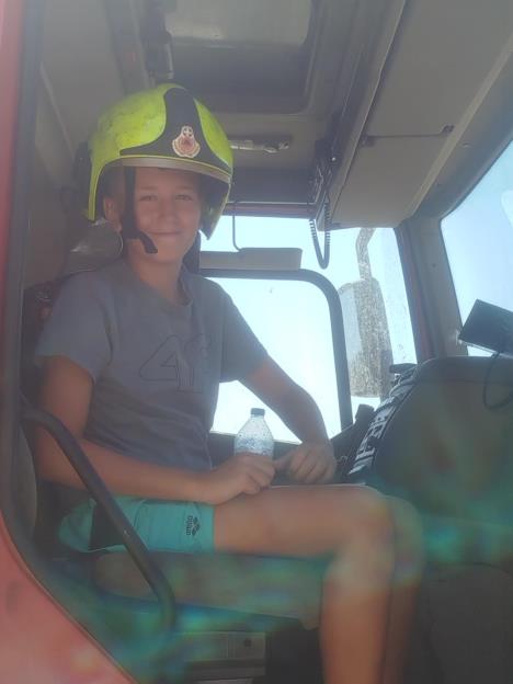 Ilija u vatrogasnom kamionu na Kefaloniji