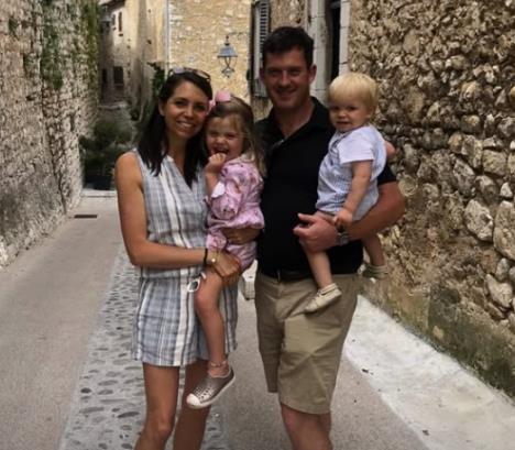 Piter Gudvin i supruga Kora na putovanju pre razvoda