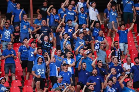 Navijači Leha na Marakani