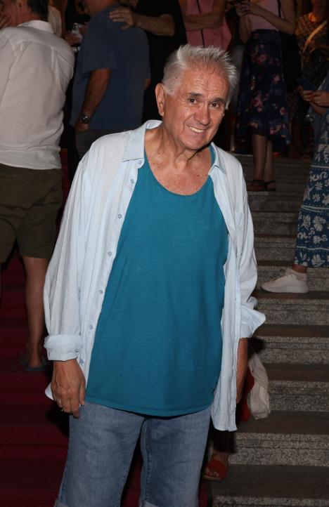 Vuk Žugić na odavanju počasti Dedićima kod Terazijske česme