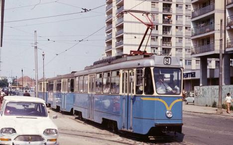 plavi tramvaj.jpg