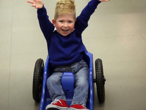 Noa Vol sada može samostalno da hoda