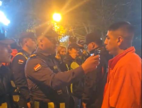 Navijač Rivera radi alkotest