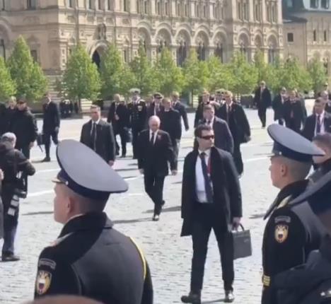 Vladimir Putin telohranitelj telohranitelji.jpg