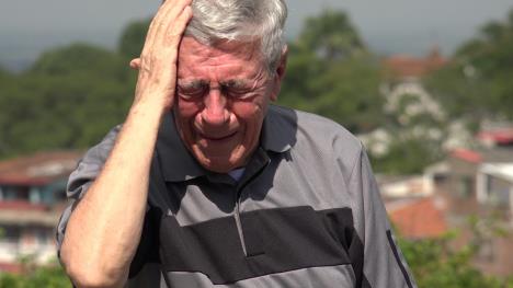 muškarac, plače, ulcica, suze