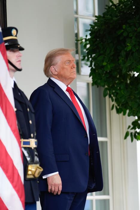 xxx04 EPA Yuri Gripas  Pool.jpg