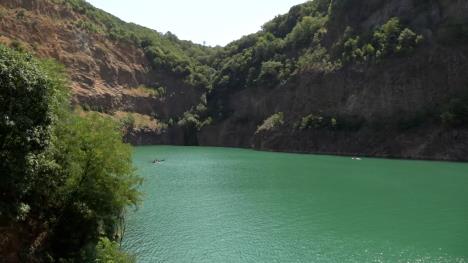 JUTARNJI CLEAN.01_29_22_23.Still008.jpg