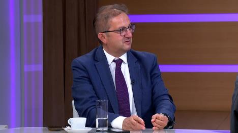 puls clean.00_34_04_17.Still003.jpg