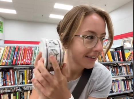 Tiktokerka u sekend hendu kupila porcelansku posudu.jpg