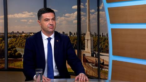 jutarnji clean.02_35_54_02.Still010.jpg