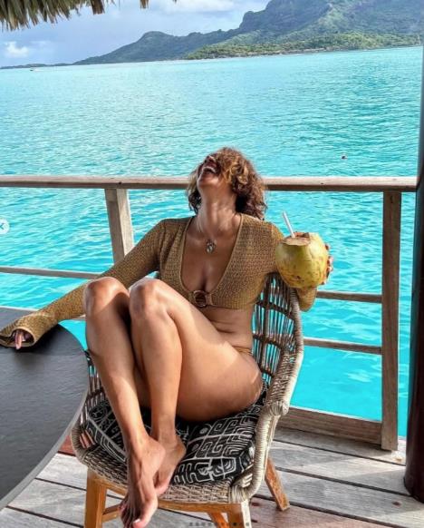 Hale Beri uživa na Maldivima