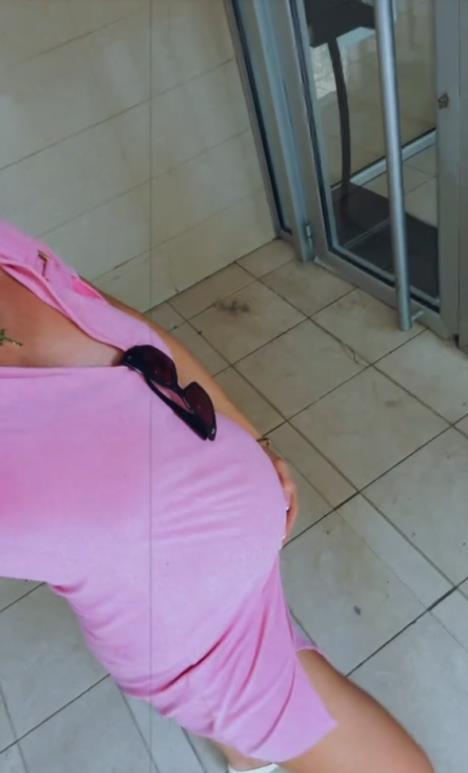 Anja Mit blista u trudnoći, pokazala trudnički stomak i vitku liniju