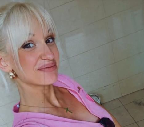 Glumica Anja Mit pozira tokom trudnoće