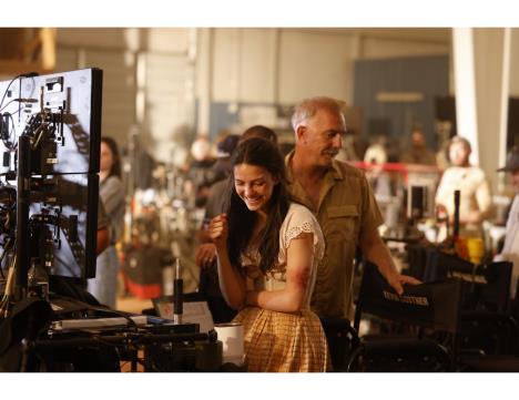 Kevin Kostner na snimanju filma Horizon: An American Saga