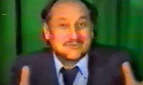 Branislav Milenković Ciga priča viceve.jpg