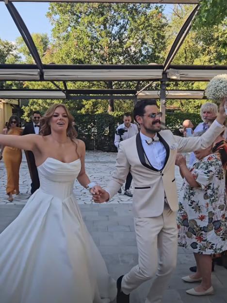 Venčanje Pavla Popovića i Une Lučić