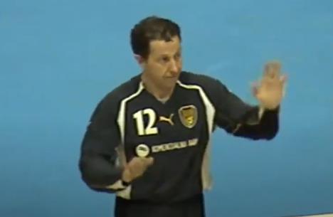 Peca Brzaković u dresu Marba na Ligi šampiona 2 FOTO Printscreen Youtube.jpg