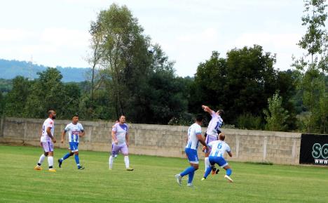 DRAGINAC - Igrali u Nikolinu čast.JPG