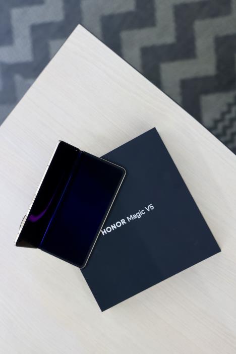 Honor Magic V5 (12).jpeg