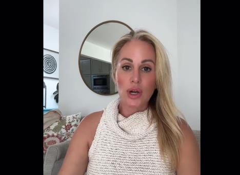 Kejt masažama lica postiže efekat botoksa