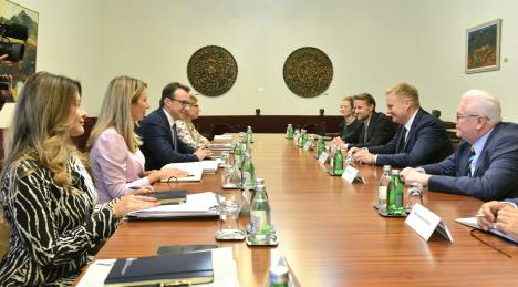 Директор Канцеларије за КиМ Петар Петковић са Питером Соренсеном-3.JPG