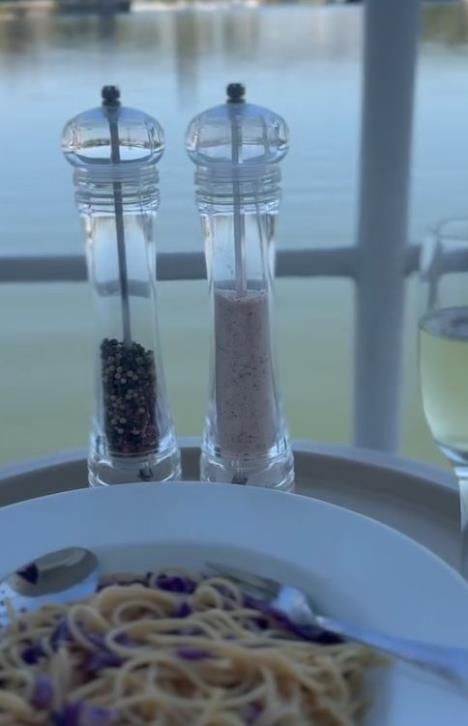 Vesna de Vinča pokazala jelo od 200 dinara