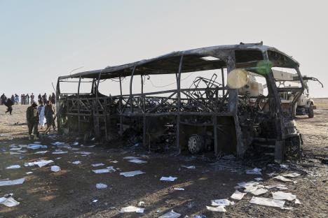 Afghanistan bus AP Omid Haqjoo.jpg