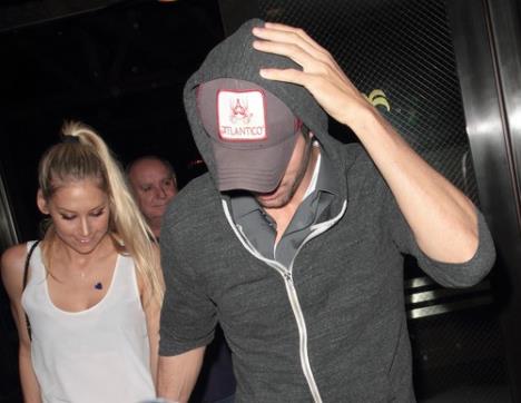 Pevač Enrike Iglesijas (50) i bivša teniska zvezda Ana Kurnjikova