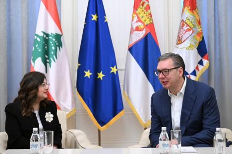 Iskrena zahvalnost ambasadorki Libanske Republike Nadi Al Akl na svemu što je tokom svog mandat.jpg