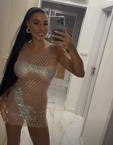 Mia Borisavljević u provokativnoj haljini