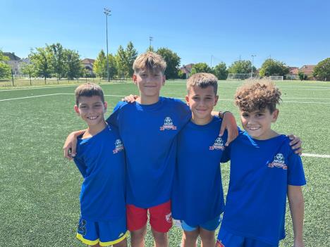 Deca sa kojom Radi Nenad Krstić 2.jpg