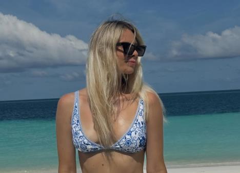 Eva Pavlović Muri na plaži