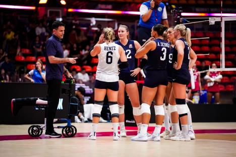 Odbojkašice SAD na utakmici protiv Kanade