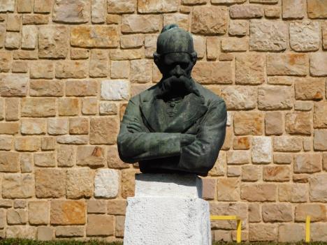 TRŠIĆ - U čast Vuka.JPG