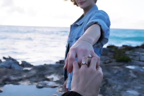 Kloi Grejs Morec, Kejt Harison  - vereničko prstenje