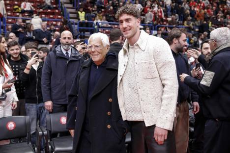 Dušan Vlahović i Đorđo Armani