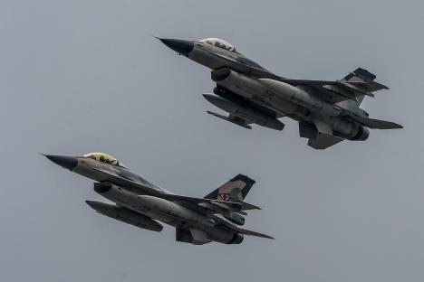 Venezuelan F-16 fighter Venecuela avion f16