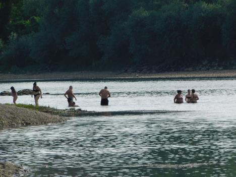 LOZNICA - Drina je mnogima omiljena.JPG